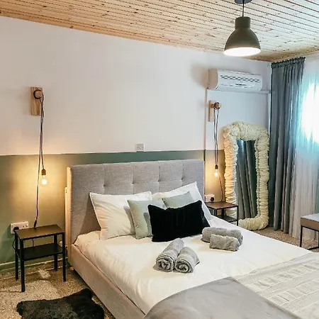 Milea Mansion Holiday home *